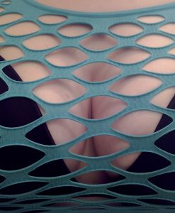 Foto's van mijn borsten in blauw nettopje