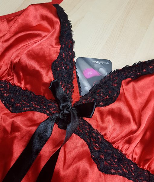 Rood satijnen nachtjurkje - Afbeelding 2