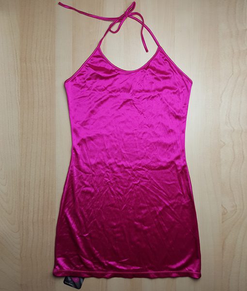 Roze satijnen jurkje