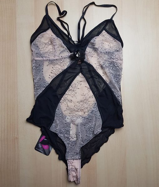 Sexy geile gedragen body