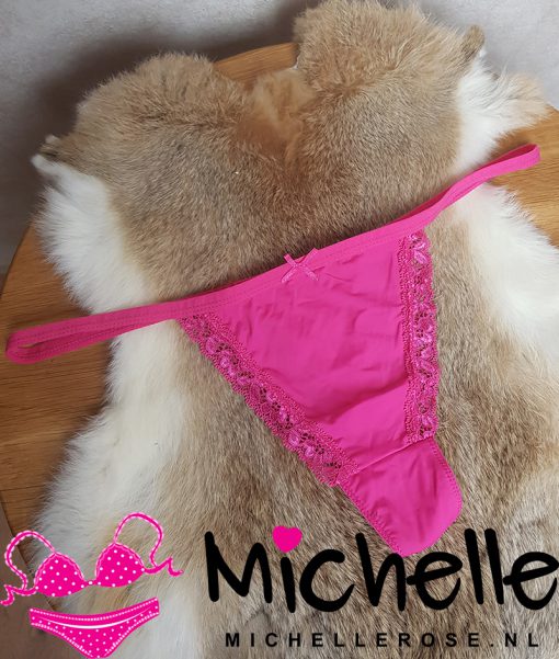 Lekker zacht roze gedragen string