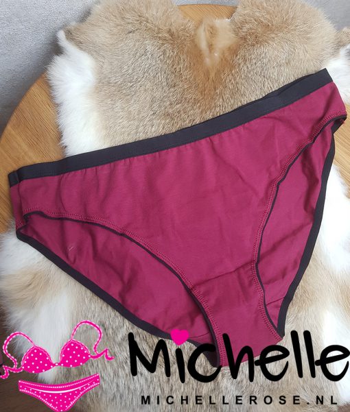 High leg slip - raspberry