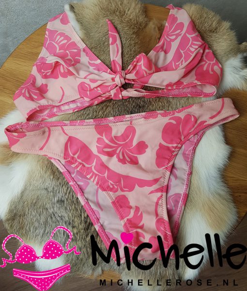 Veel gedragen roze bloemen bikini