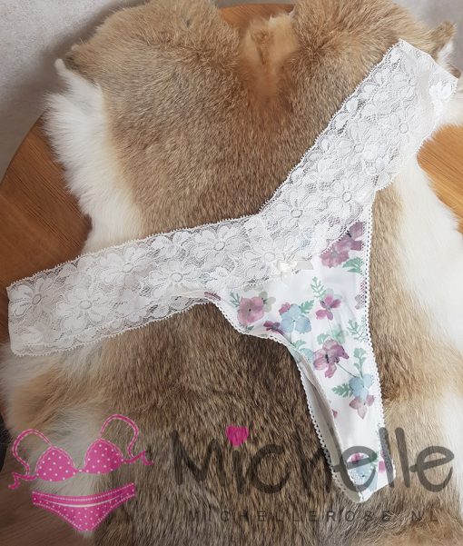Zachte gedragen string met bloemen print