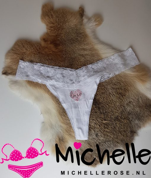 Witte gedragen string met hartje en love