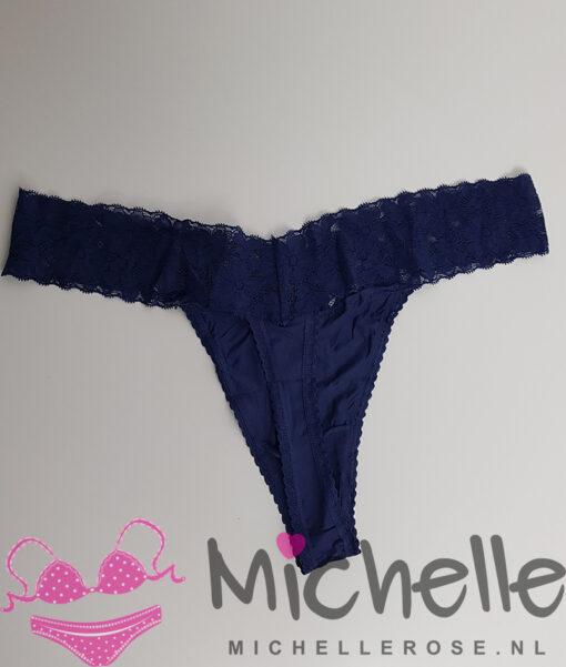 Zachte blauwe string met kanten rand - Afbeelding 4
